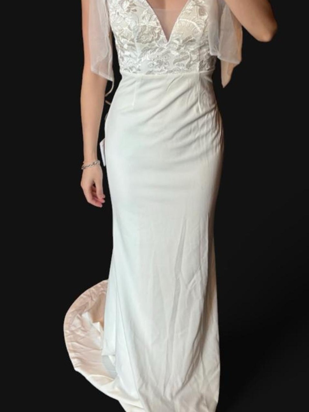Elegant White Lace Bodice Maxi Dress